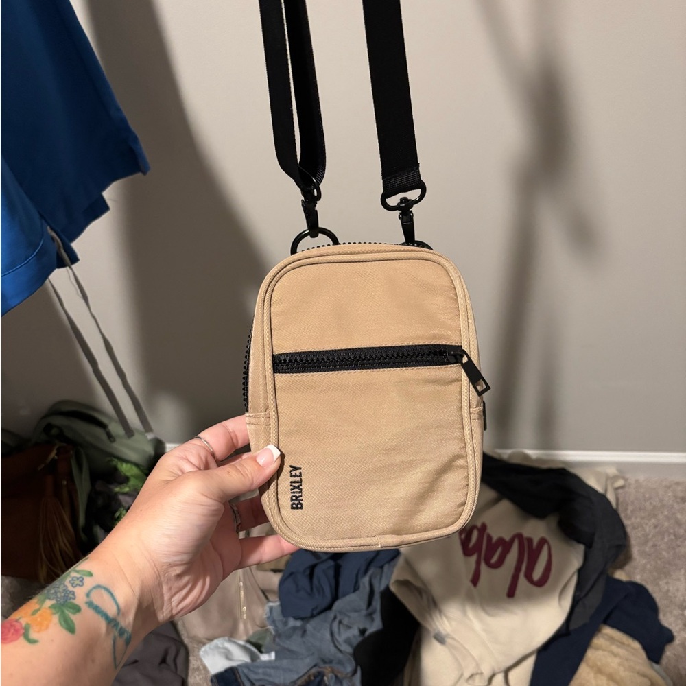 Brixley Tan Crossbody Bag